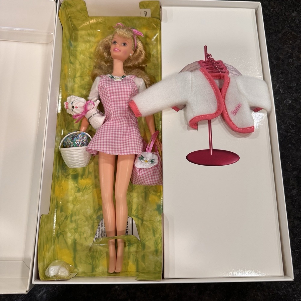 Barbie on Bay Foreign Doll #63987 Mattel 1996